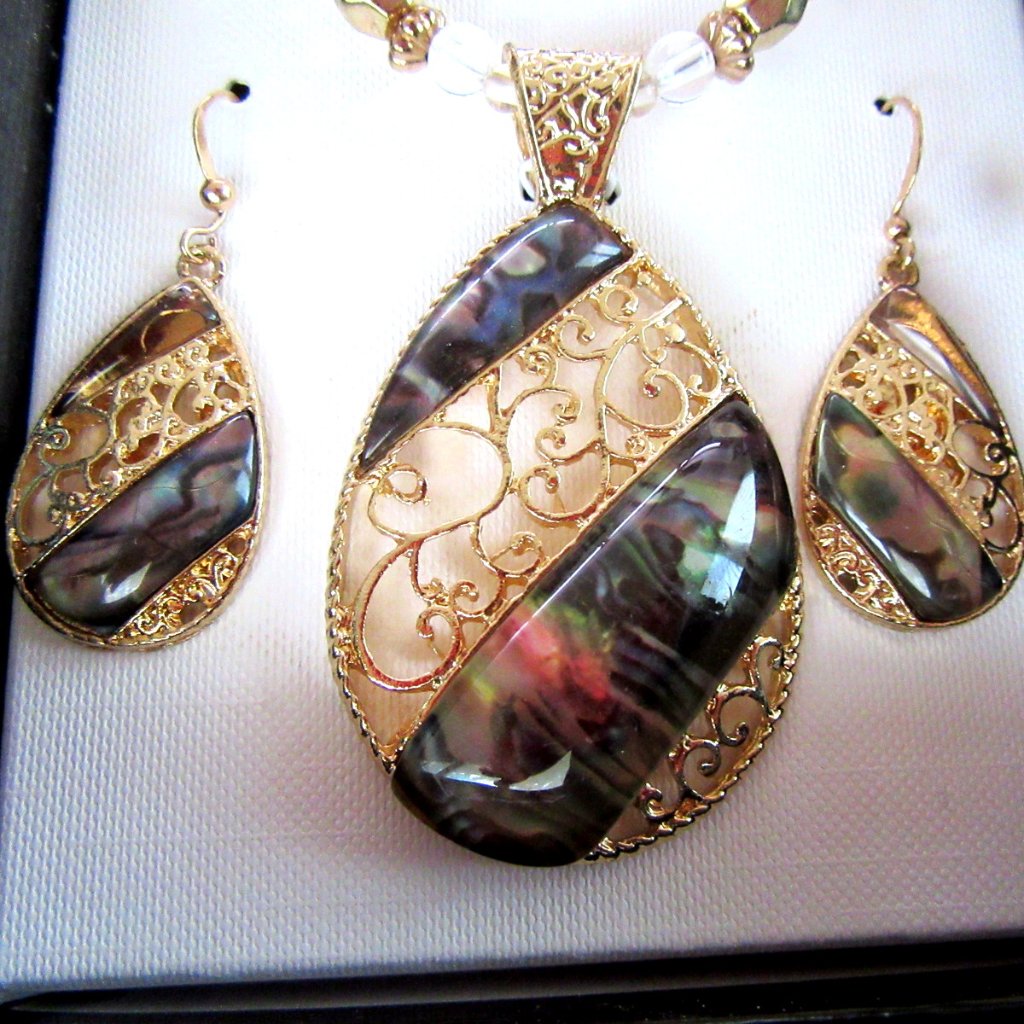 Mix It Gold Tone Filigree Earrings & Pendant Necklace - Acrylic Art Design - Nib